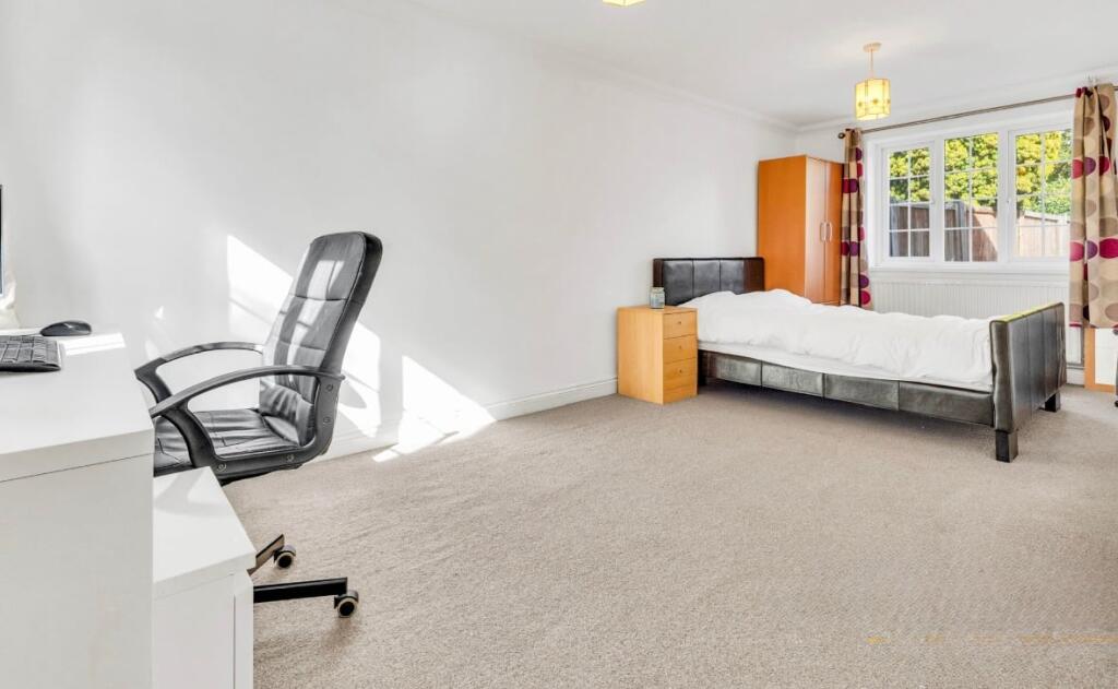 Myrtle Avenue, Peterborough, PE1