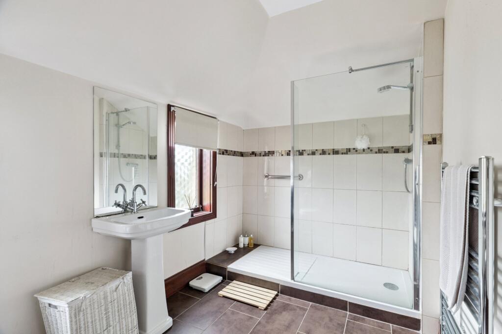 Family Shower Room