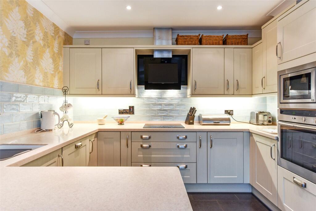 Kitchen/Dining Rm