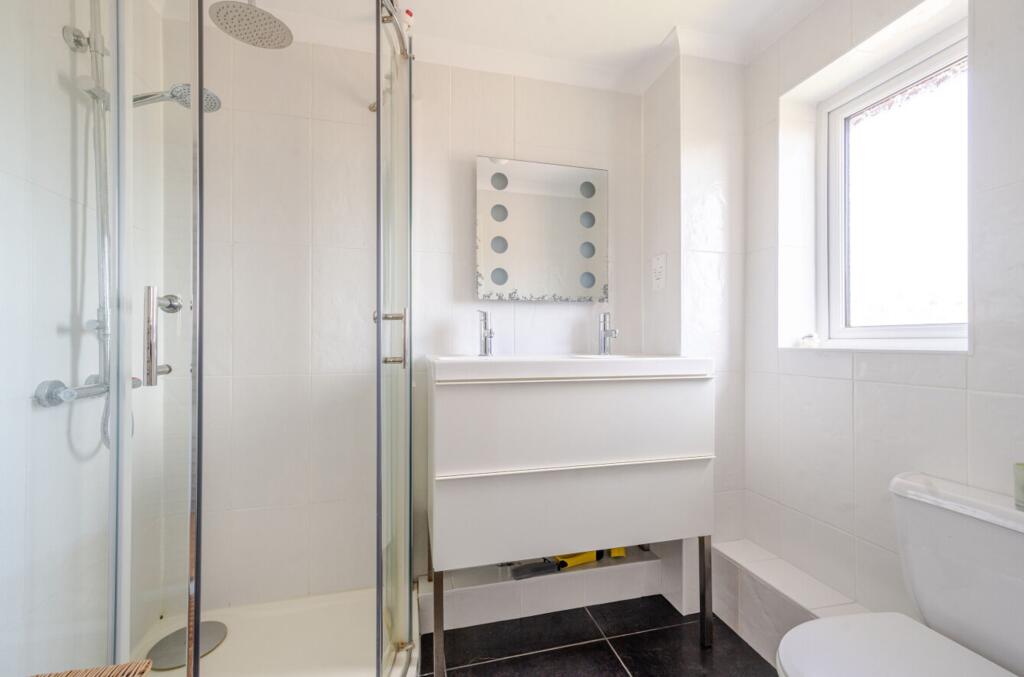 Ensuite Shower Room