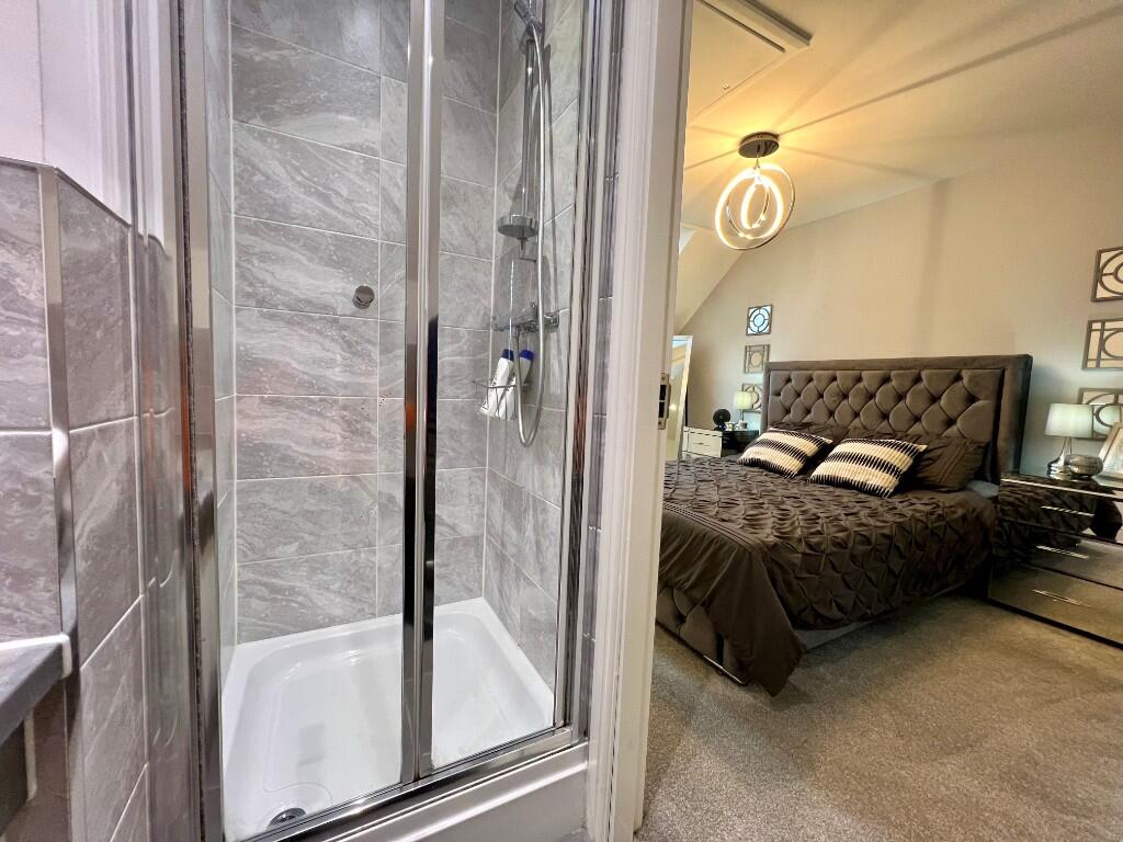 En Suite &amp; Master