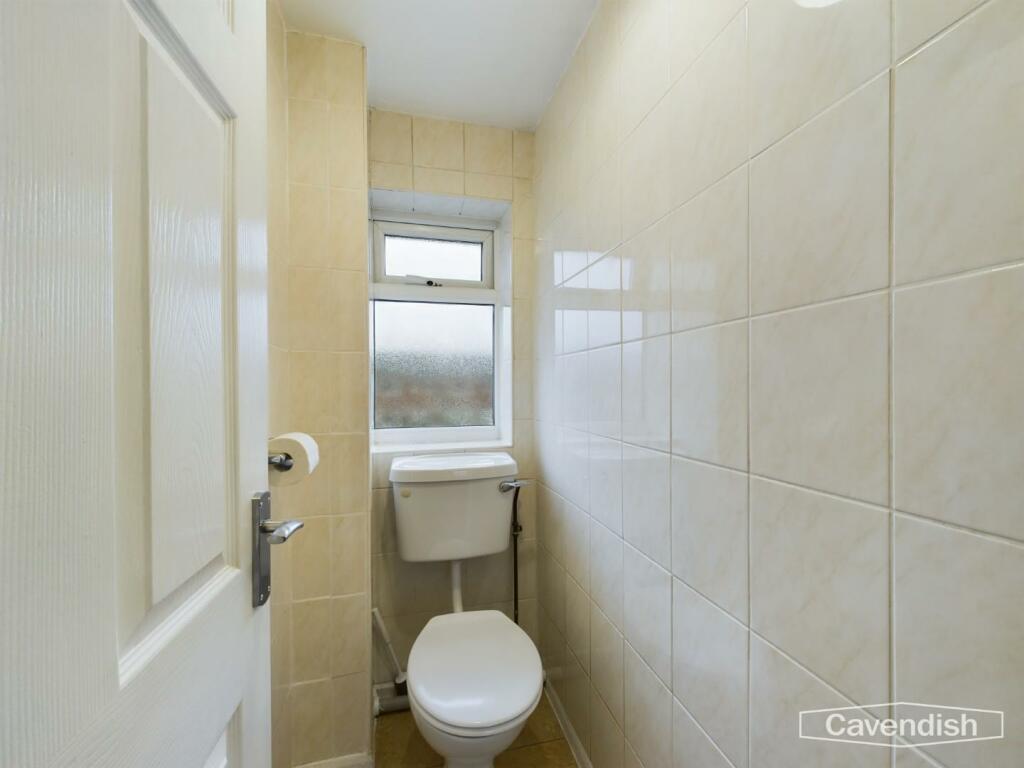 SEPARATE WC