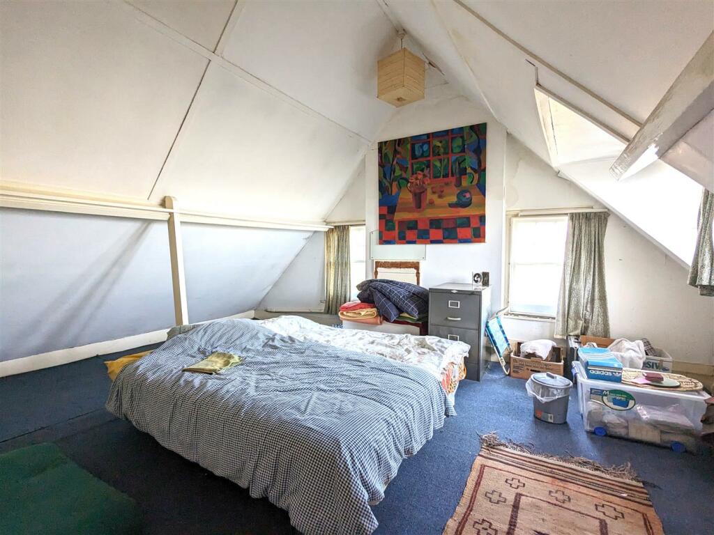 Attic Room.jpg