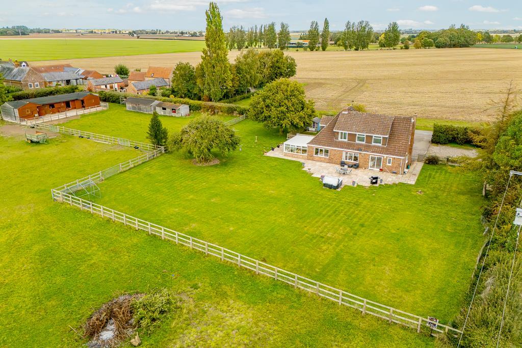 Ashton House (Kirton)-7.jpg