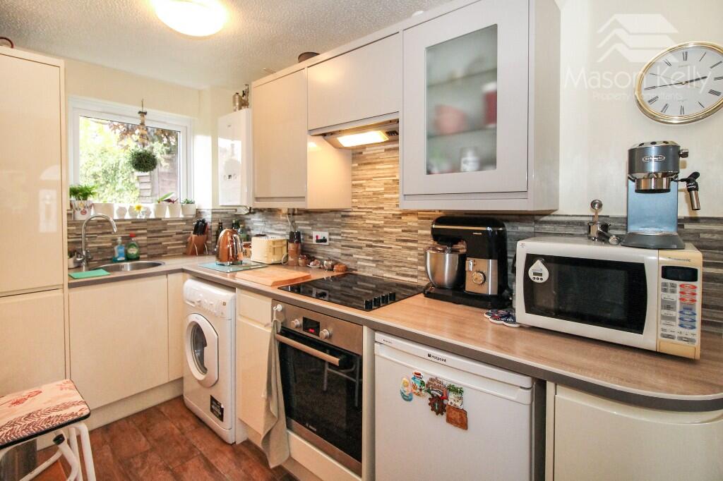 RE-FITTED KITCHEN