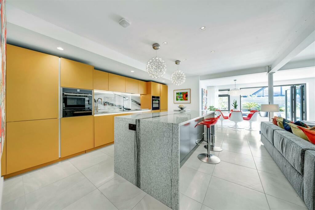 fKitchen5.JPG