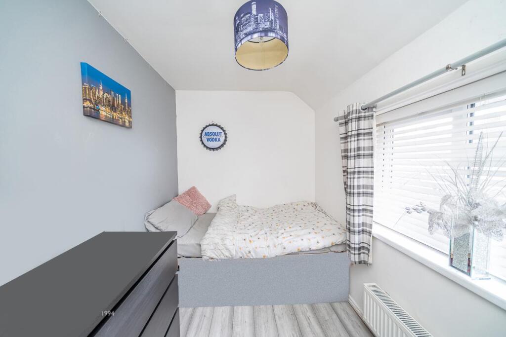 © Webbs Estate Agents © (18 of 141) copy.jpg