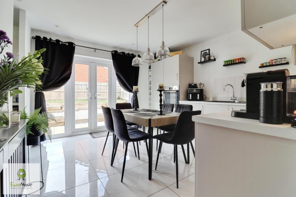 Kitchen - EweMove Cannock