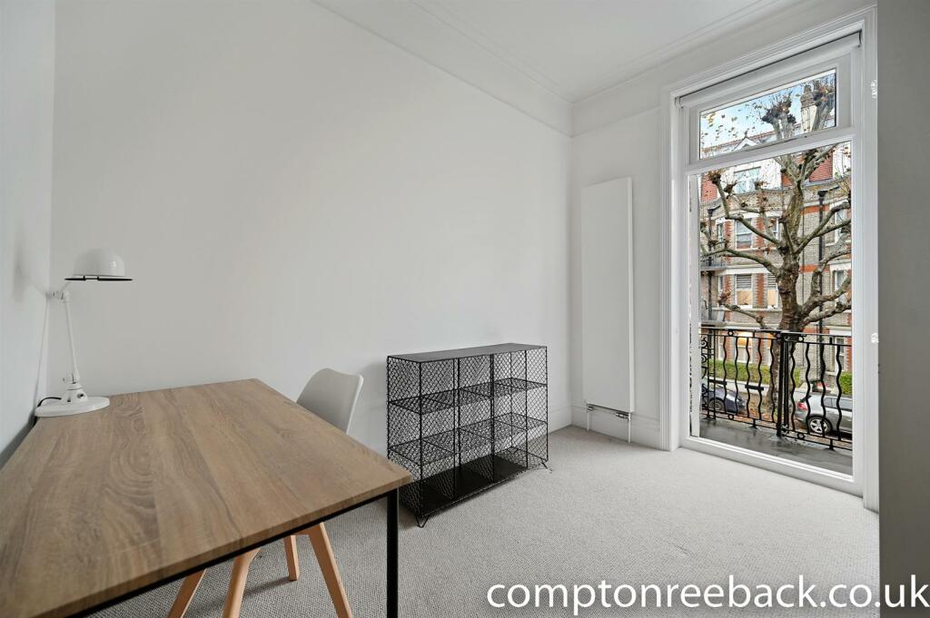 BCCR - 70 Castellain Mansions - Bedroom 1 (7).jpg