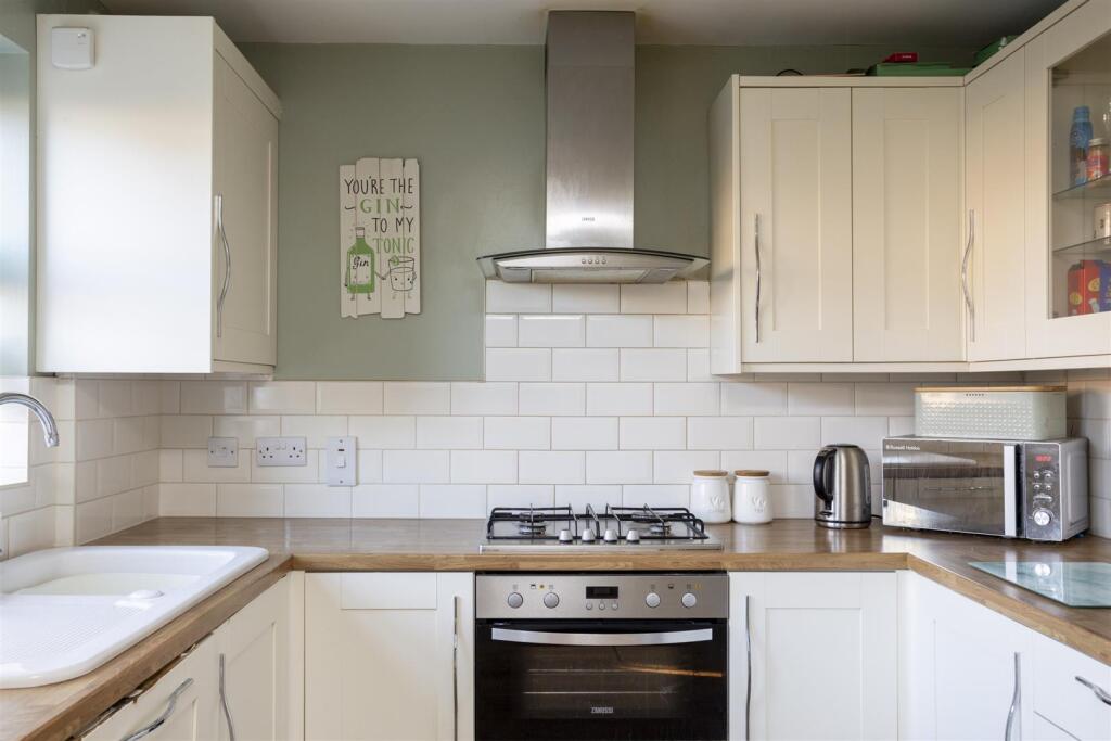 15-Burns_Court__10.jpg