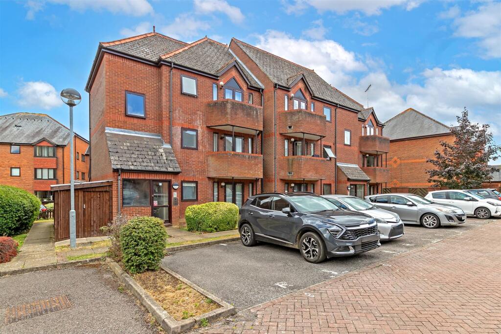 9AshtreeCourt-4.jpg