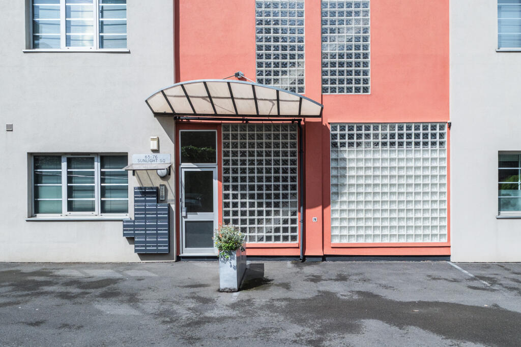 SUNLIGHT-SQUARE-1 (32).jpg