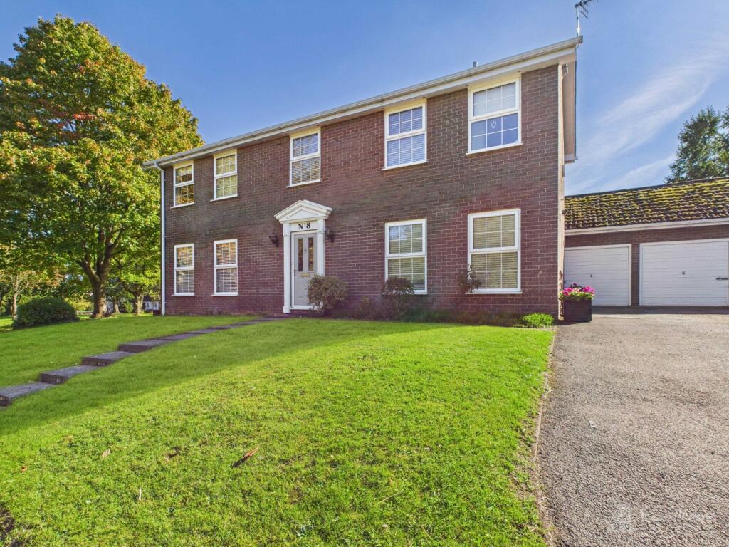 Front-of-House- Mark Stephens EweMove Newmarket an