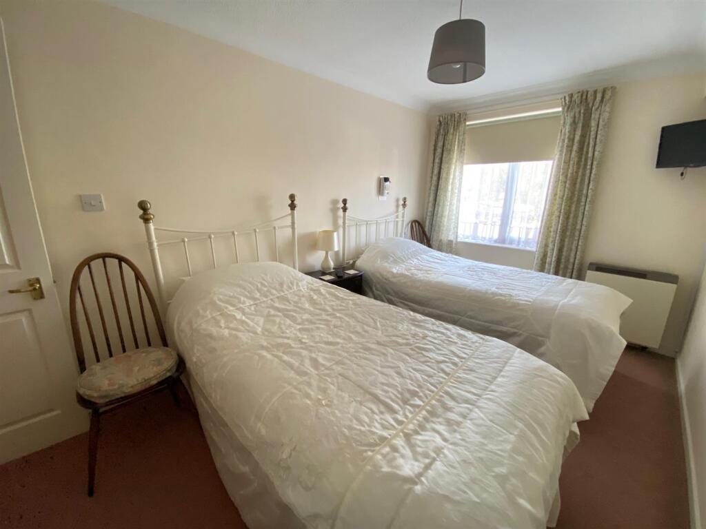 Guest Suite Bedroom.jpg