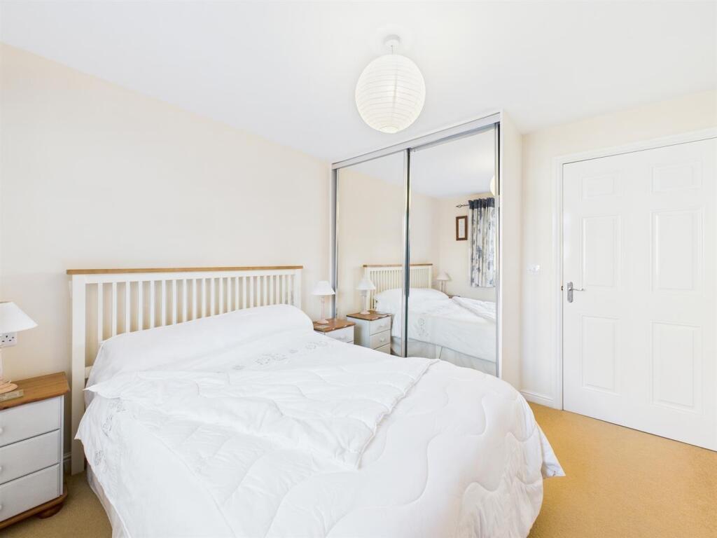 Bedroom: