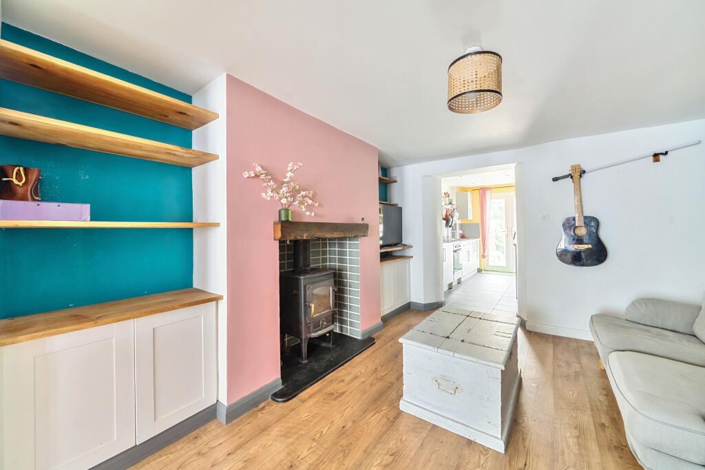 1324877-8-687e4679ce41c