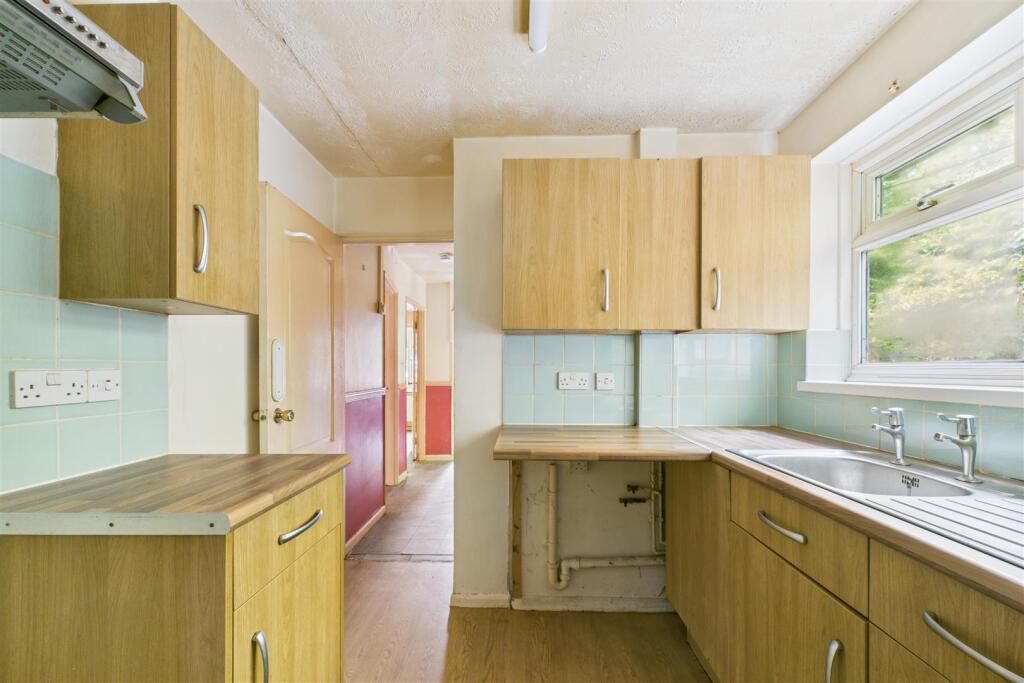 CAM01894G0-PR0215-STILL003.jpg