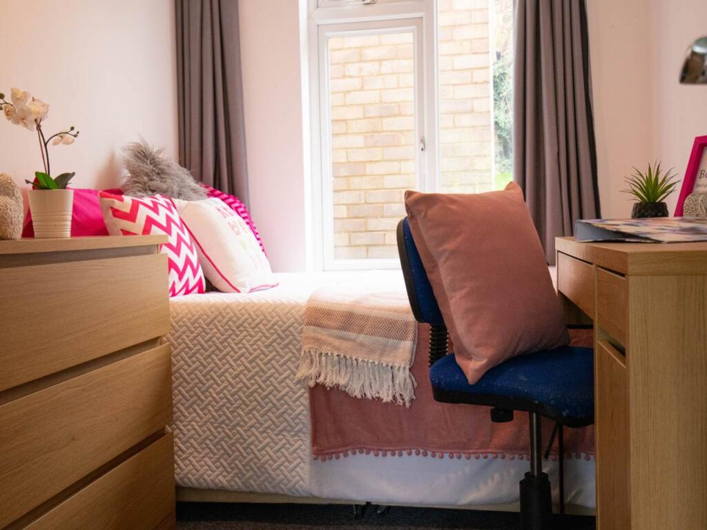 87_TD_Canterbury_stu