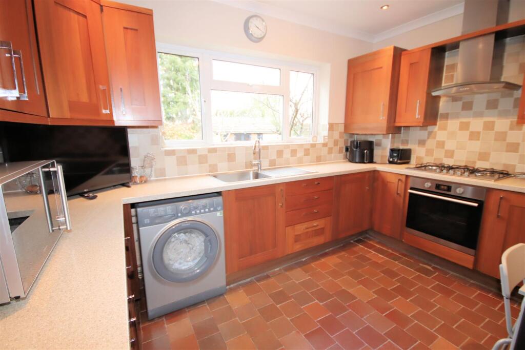 Kitchen/Breakfast Room
