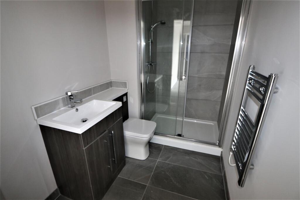 Shower room.jpg