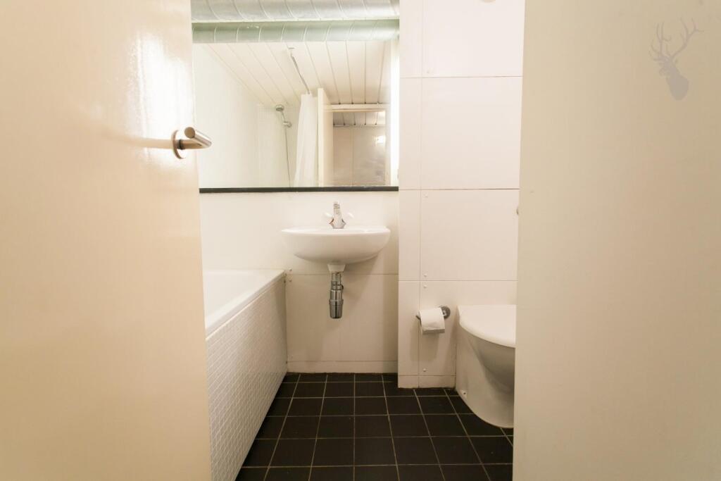 Manhattan Building (16).jpg