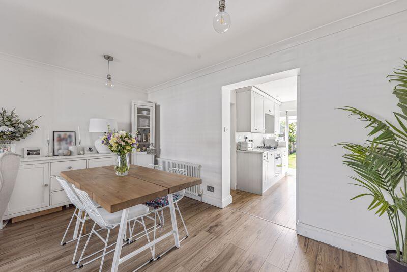 Dining to Kitchen