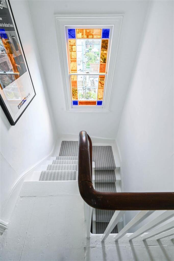 22 Croft road tn34 (39).jpg