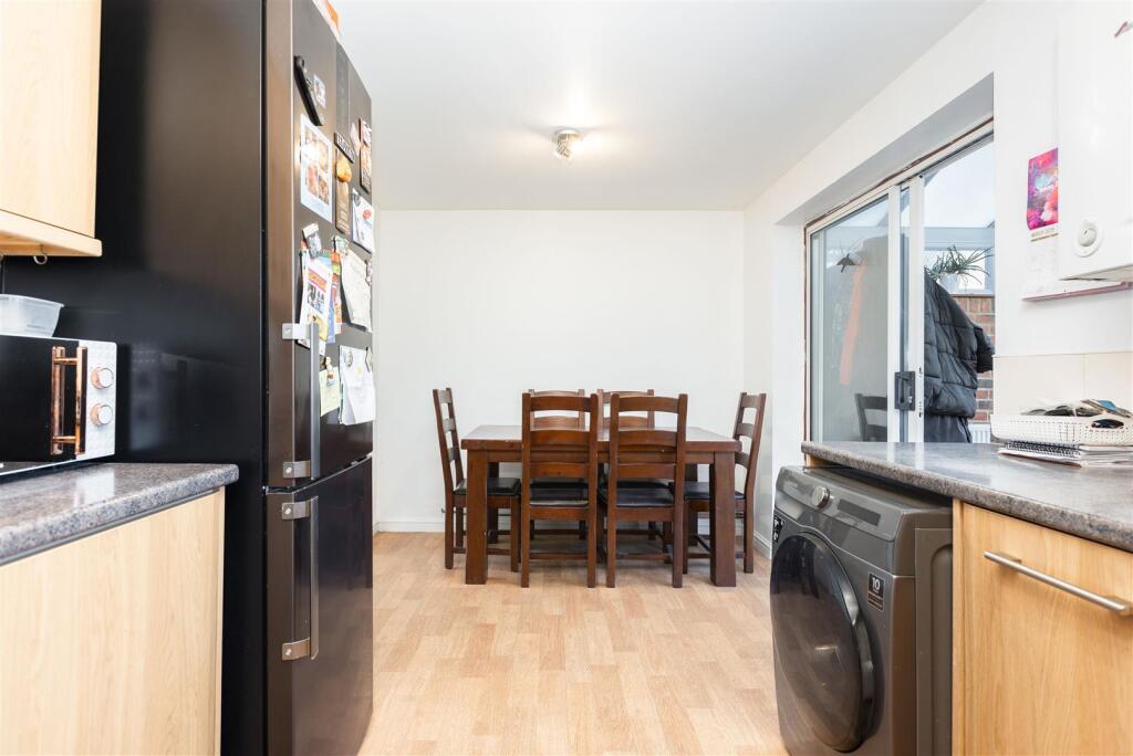 14 Mill Close-4.jpg