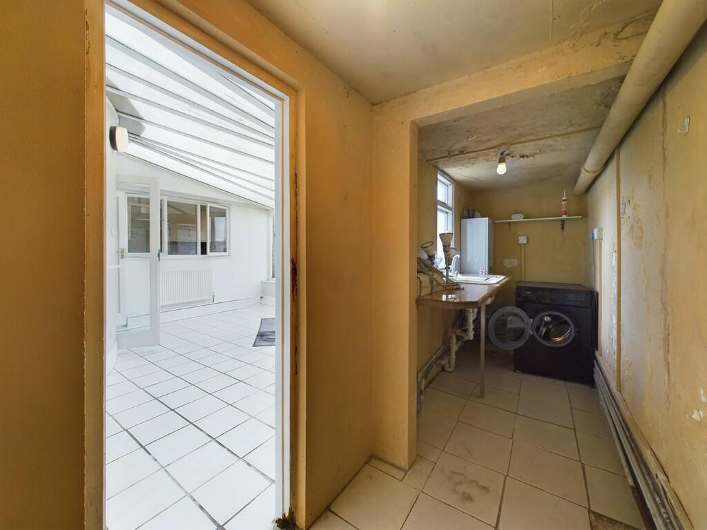 CAM02089G0-PR0310...