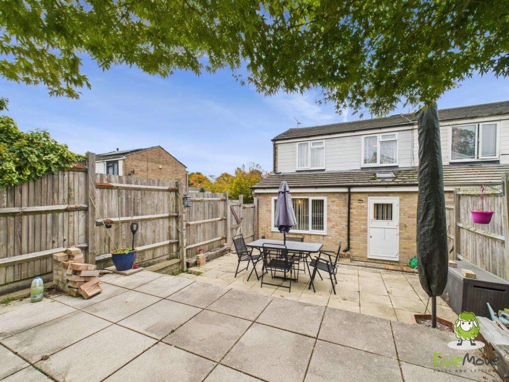 EweMove Estate Agents Basingstoke - Bennet Close