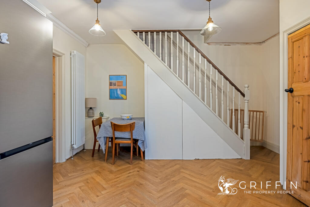 Kitchen &amp; Dining