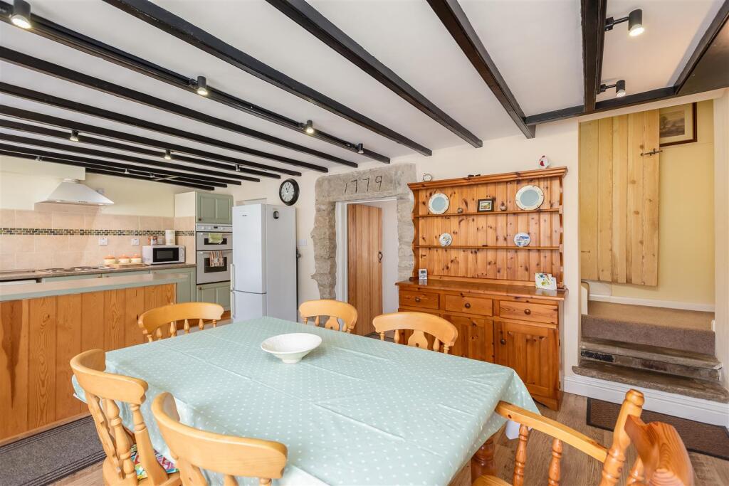 Wandales 2 Kitchen Dining Room-3.jpg