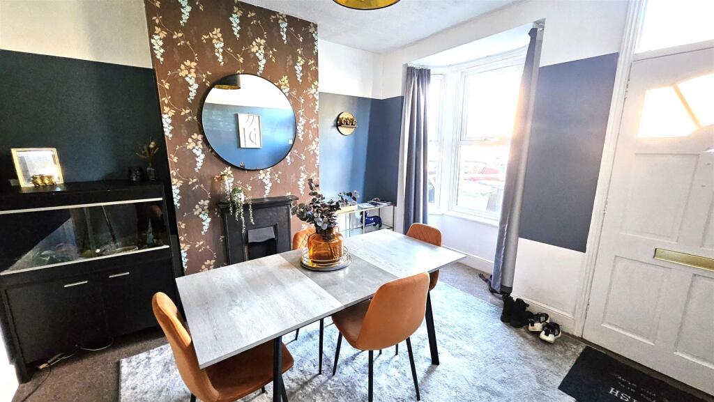 Reception Room 1 (3).jpg