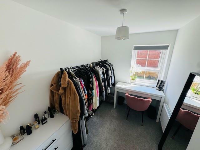 dressing room.jpg