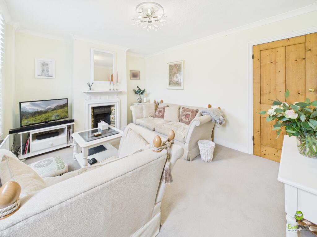 Presented by Clinton at EweMove Bexleyheath and Da