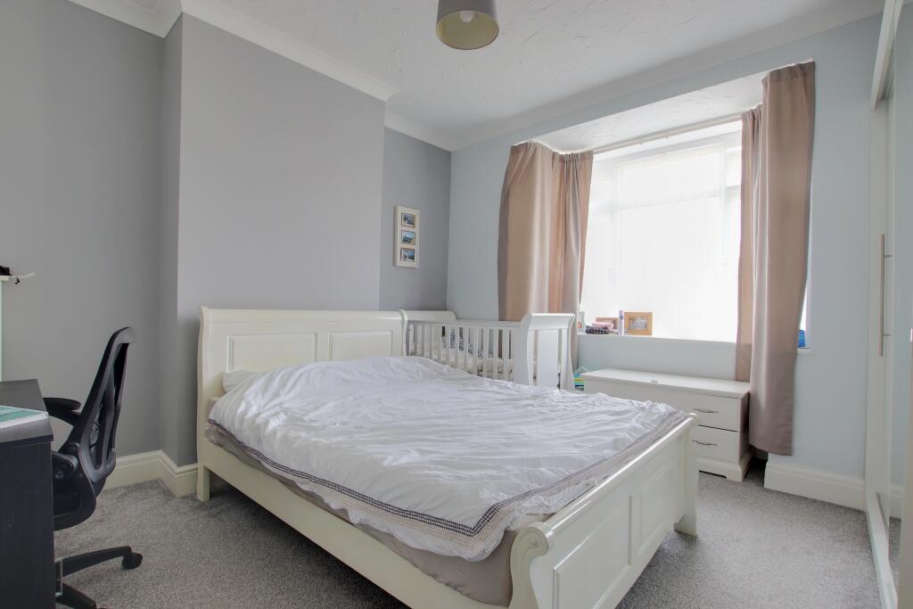 FLAT ONE-BEDROOM ONE