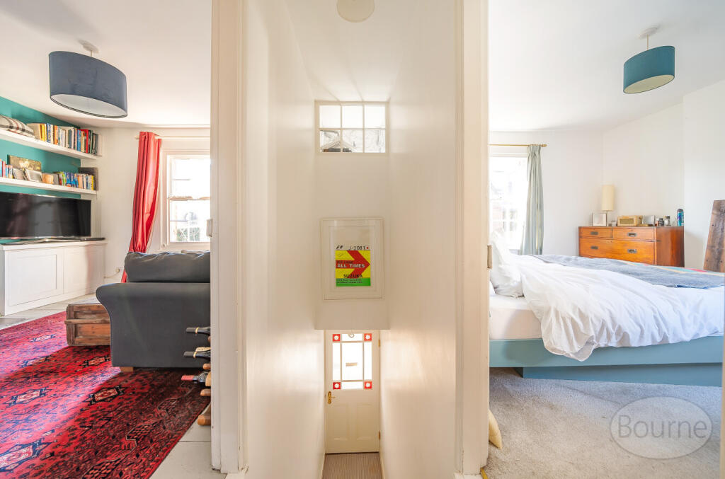 b54dee97-7500-49e...