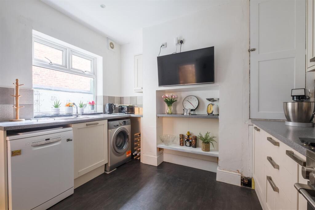 untitled (7 of 25).jpg