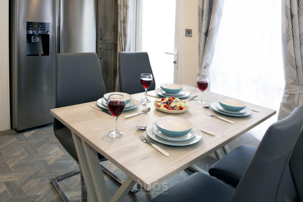 superior-dining-1-1181x787