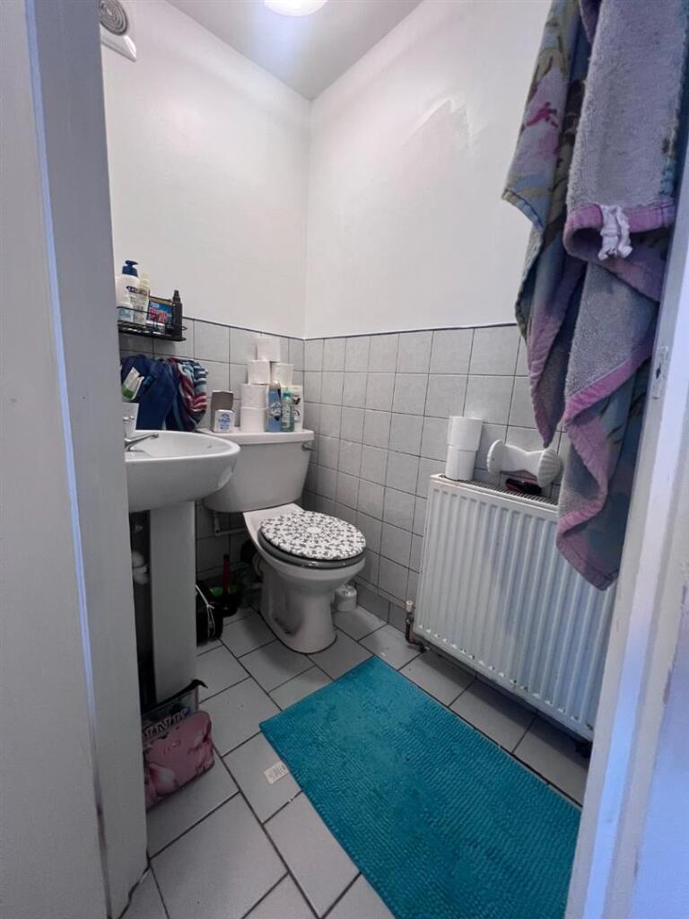 Bedroom 1 Bathroom