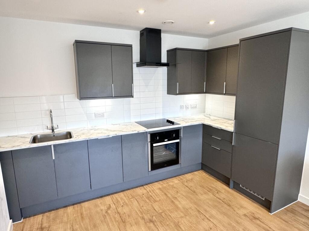 48 lh kitchen