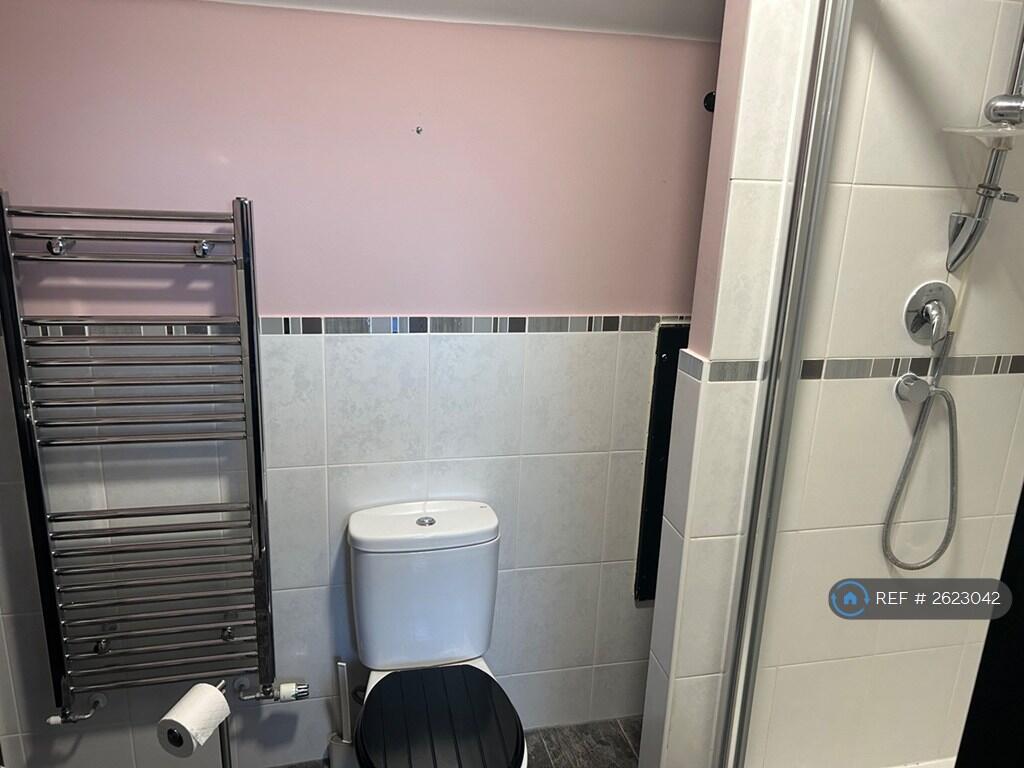 En-Suite To Third Floor Bedroom