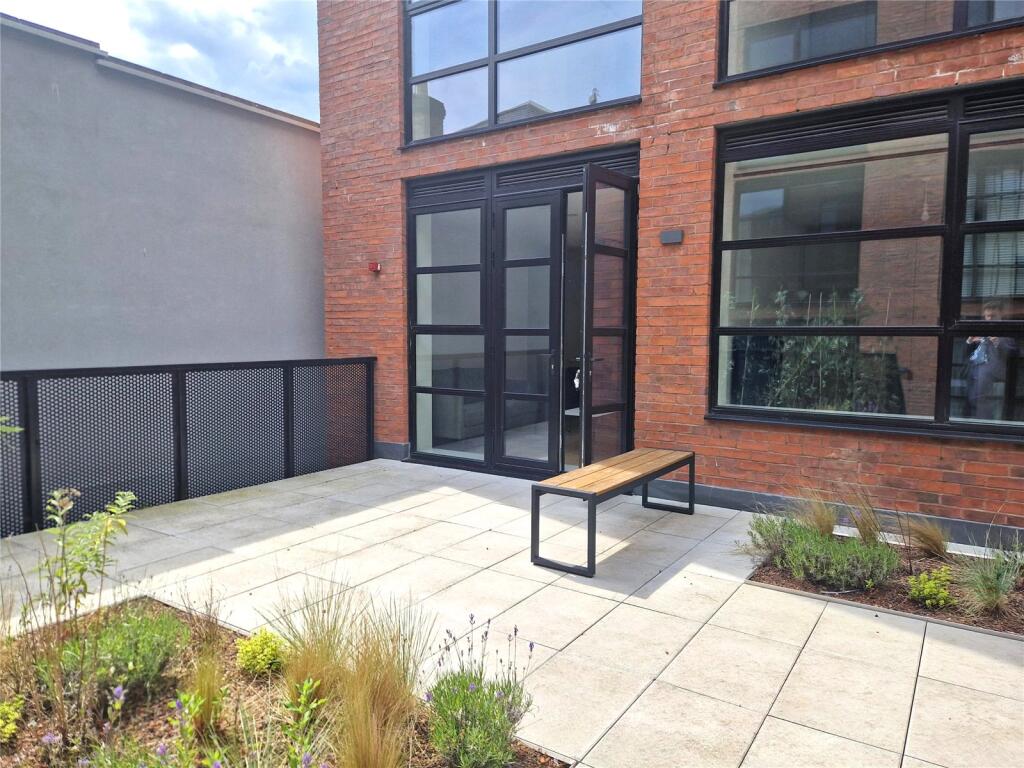 Shared Terrace
