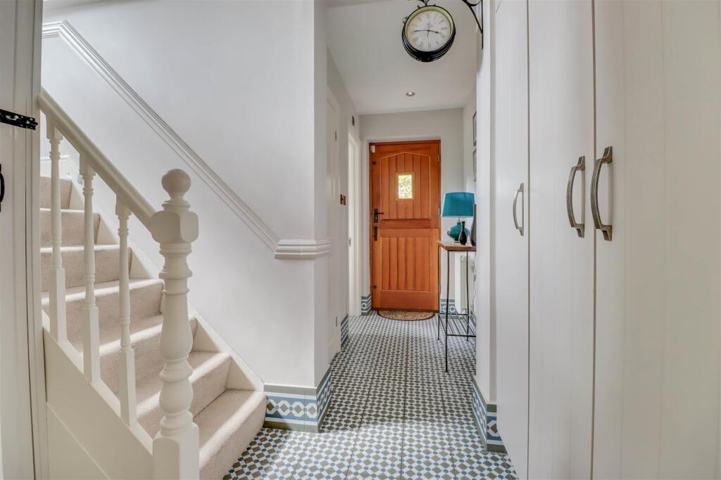 WESTHILL INSIDE-5.jpg