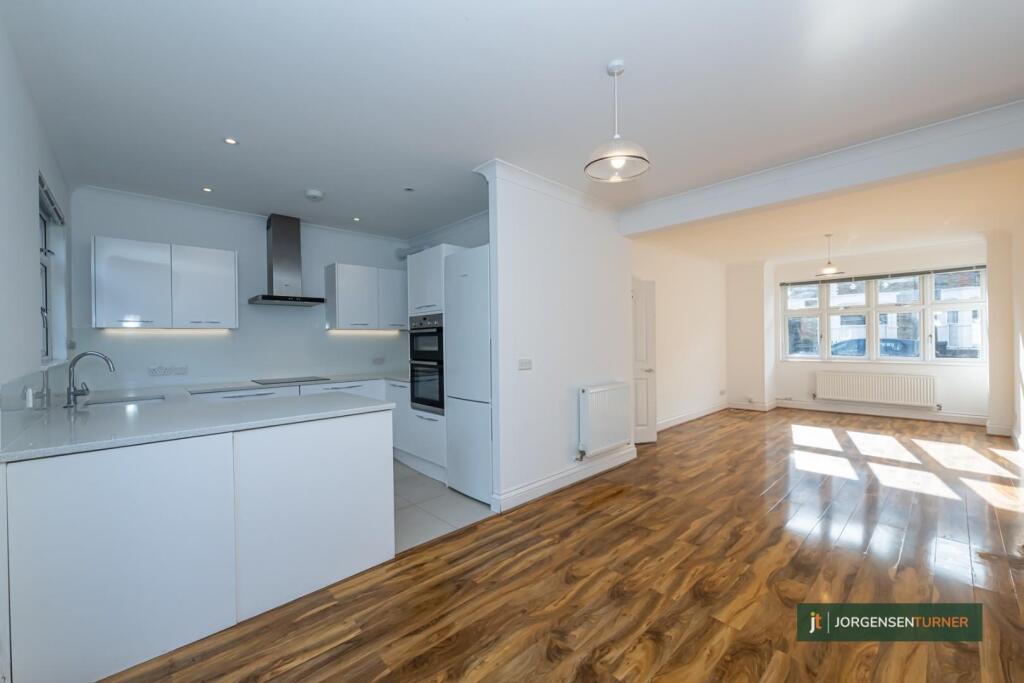 Cranbrook Road 81-004 LR - JT.jpg