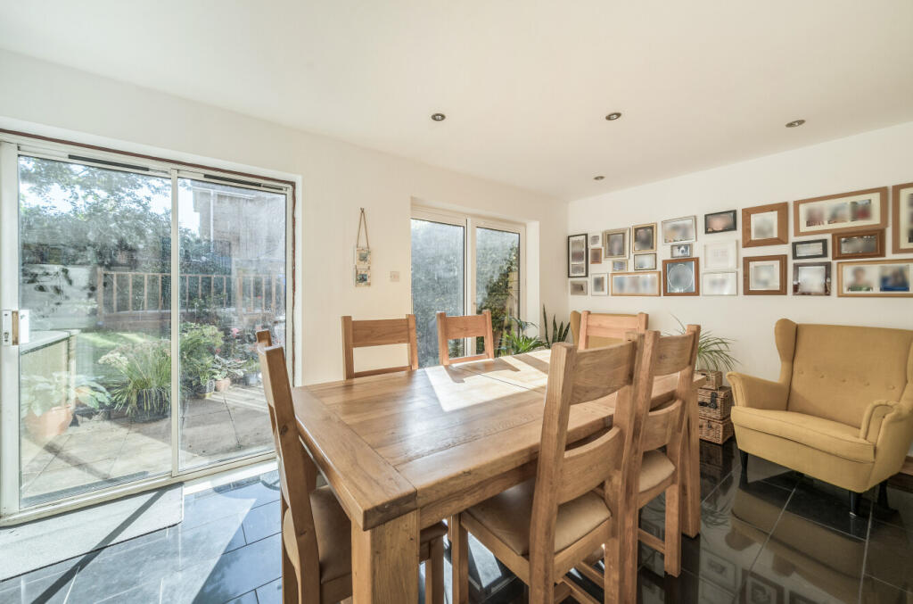 1349795-13-68c3e6...