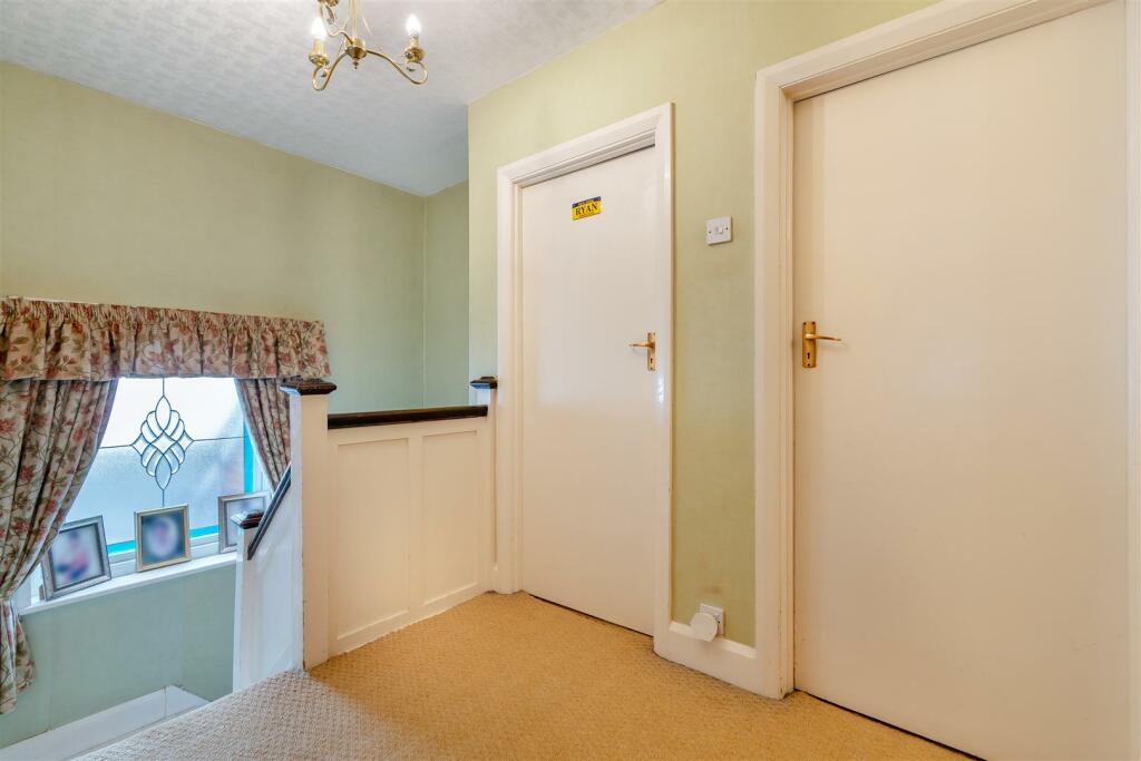 8617028-interior12.jpg