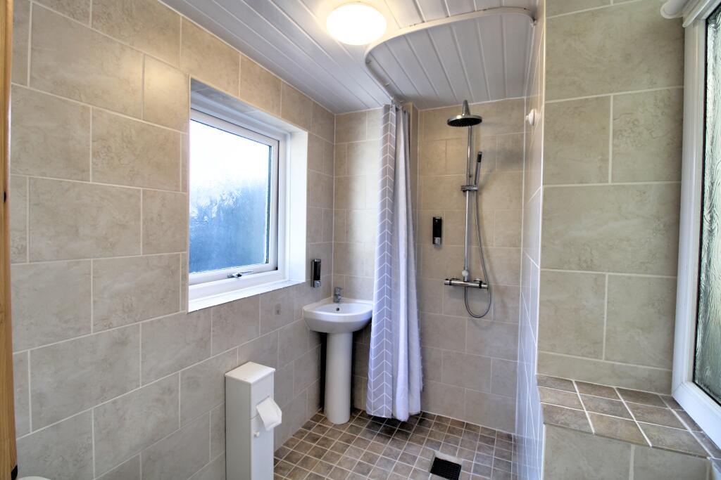IMG_1351_2_3_Interior 4