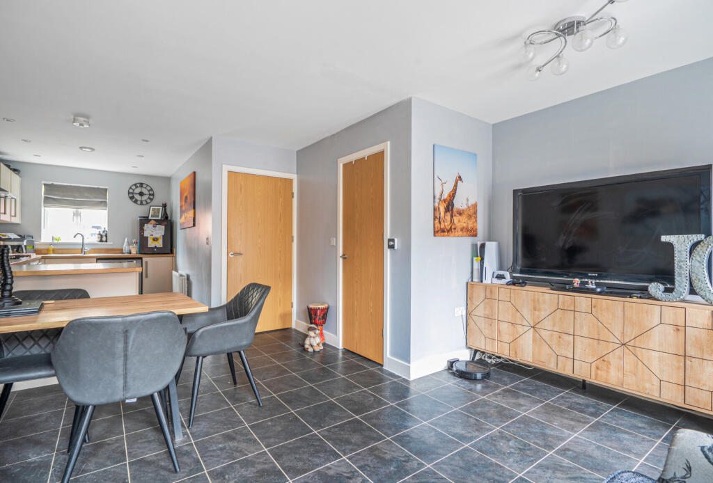 1-1304477-1-6846b...