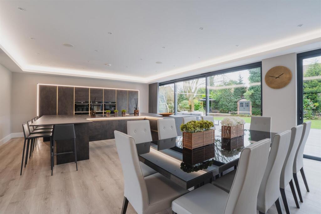 Dining Kitchen